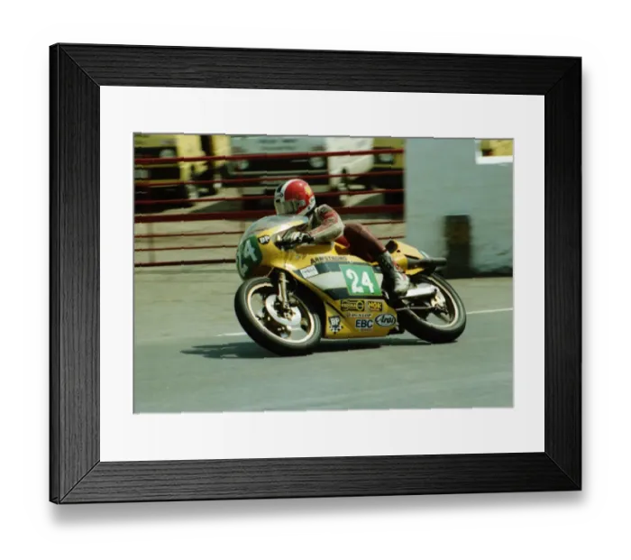 Framed Print : Tony Head (Armstrong) 1984 Junior TT Framed Print : Tony Head (Armstrong) 1984 Junior TT