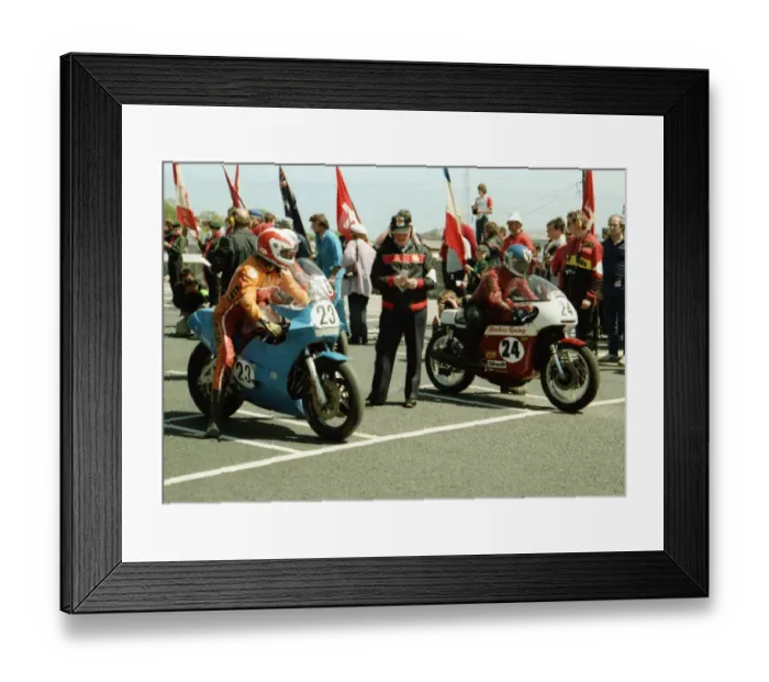 Framed Print : Dave Broadhead (Kawasaki) and Alistair Frame (BSA) 1984 Formula One TT Framed Print : Dave Broadhead (Kawasaki) and Alistair Frame (BSA) 1984 Formula One TT