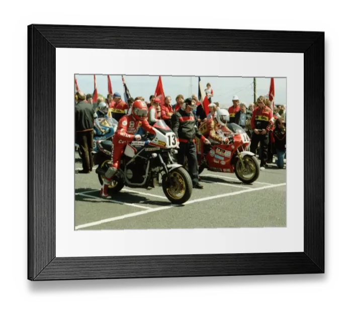 Framed Print : Chris Guy (Honda) and Klaus Klein (Kawasaki) 1984 Formula One TT Framed Print : Chris Guy (Honda) and Klaus Klein (Kawasaki) 1984 Formula One TT
