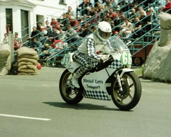 Hans Hart (Yamaha) 1984 Junior TT