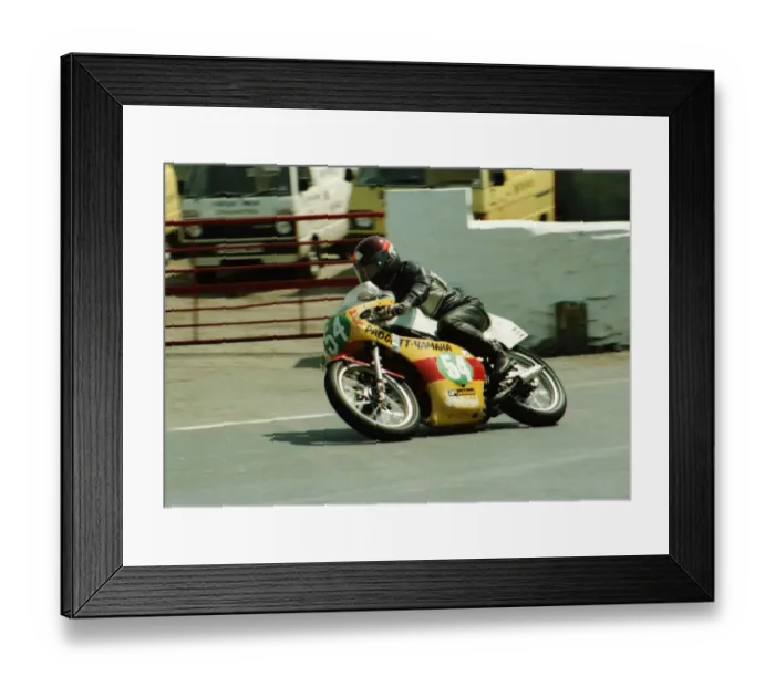 Framed Print : Bill Rae (Yamaha) 1984 Junior TT Framed Print : Bill Rae (Yamaha) 1984 Junior TT