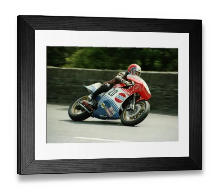 Framed Print : Andy McGladdery (Kawasaki) 1984 Formula One TT Framed Print : Andy McGladdery (Kawasaki) 1984 Formula One TT