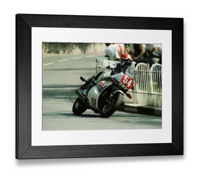 Framed Print : Paul Iddon (Suzuki) 1984 Production TT Framed Print : Paul Iddon (Suzuki) 1984 Production TT