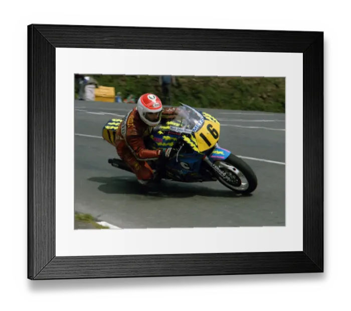 Framed Print : Howard Selby (Yamaha) 1991 Supersport 600 TT Framed Print : Howard Selby (Yamaha) 1991 Supersport 600 TT
