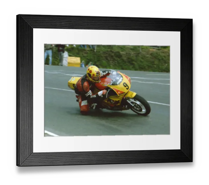 Framed Print : Dave Leach (Yamaha) 1991 Supersport 600 TT Framed Print : Dave Leach (Yamaha) 1991 Supersport 600 TT