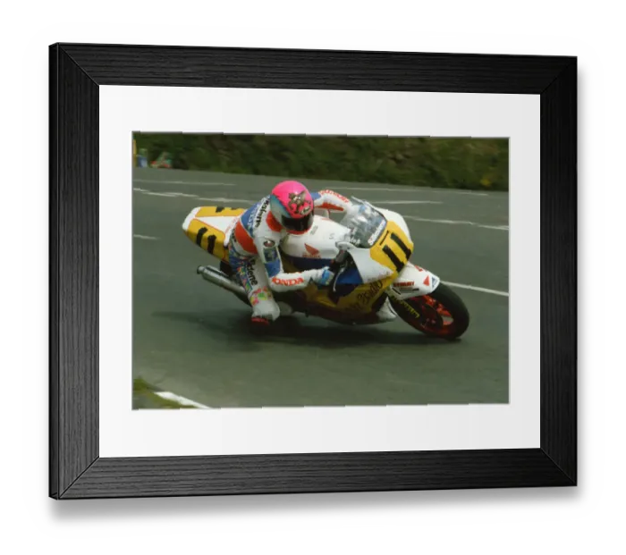 Framed Print : Steve Hislop (Honda) 1991 Supersport 600 TT