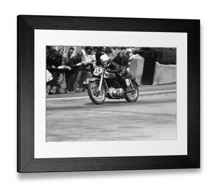Framed Print : Gavin Dunlop (Norton) 1953 Junior Clubman TT Framed Print : Gavin Dunlop (Norton) 1953 Junior Clubman TT