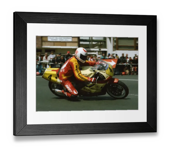 Framed Print : Johnny Rea (Yamaha) 1991 Supersport 600 TT Framed Print : Johnny Rea (Yamaha) 1991 Supersport 600 TT