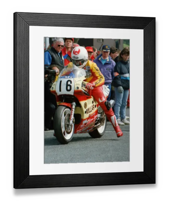 Framed Print : Johnny Rea (Yamaha) 1991 Senior TT Framed Print : Johnny Rea (Yamaha) 1991 Senior TT