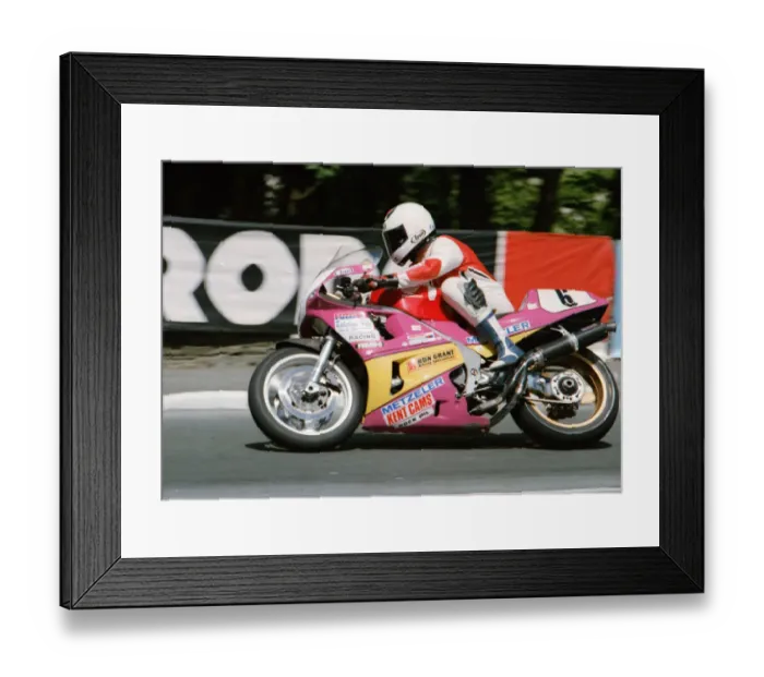 Framed Print : Steve Cull (Honda) 1991 Formula One TT Framed Print : Steve Cull (Honda) 1991 Formula One TT