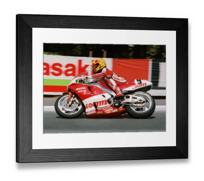 Framed Print : Dave Leach (Yamaha) 1991 Formula One TT Framed Print : Dave Leach (Yamaha) 1991 Formula One TT
