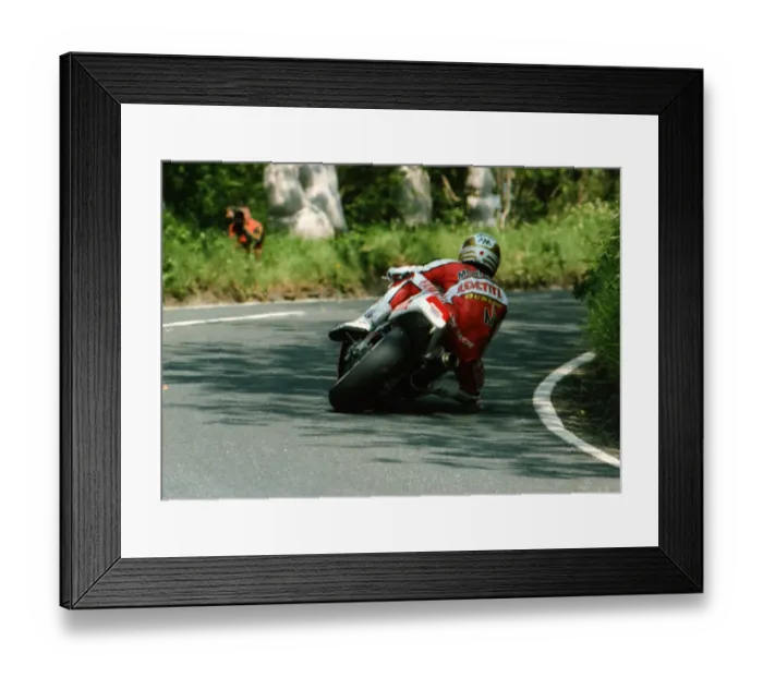 Framed Print : Brian Morrison (Loctite Yamaha) 1991 Senior TT Framed Print : Brian Morrison (Loctite Yamaha) 1991 Senior TT