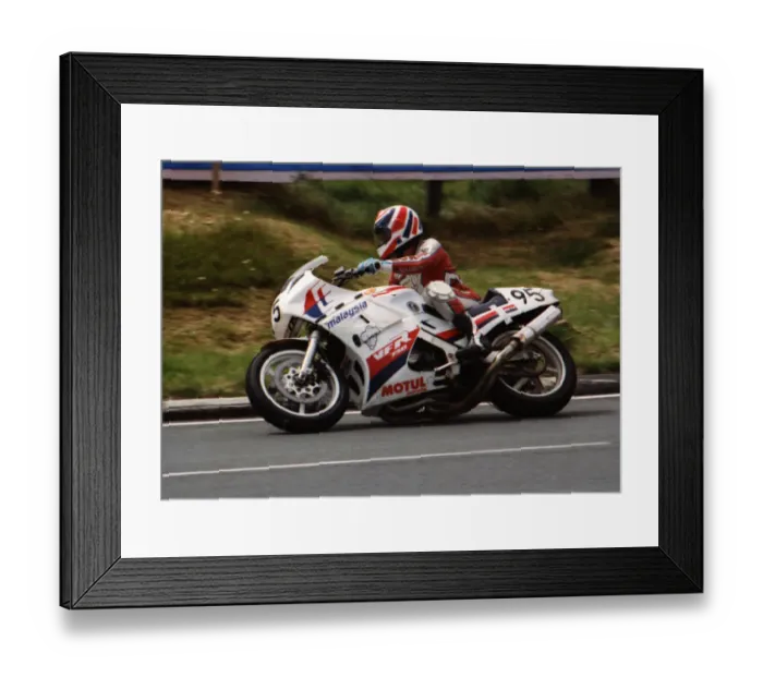Framed Print : Simon Cheung (Honda) 1989 Formula One TT Framed Print : Simon Cheung (Honda) 1989 Formula One TT
