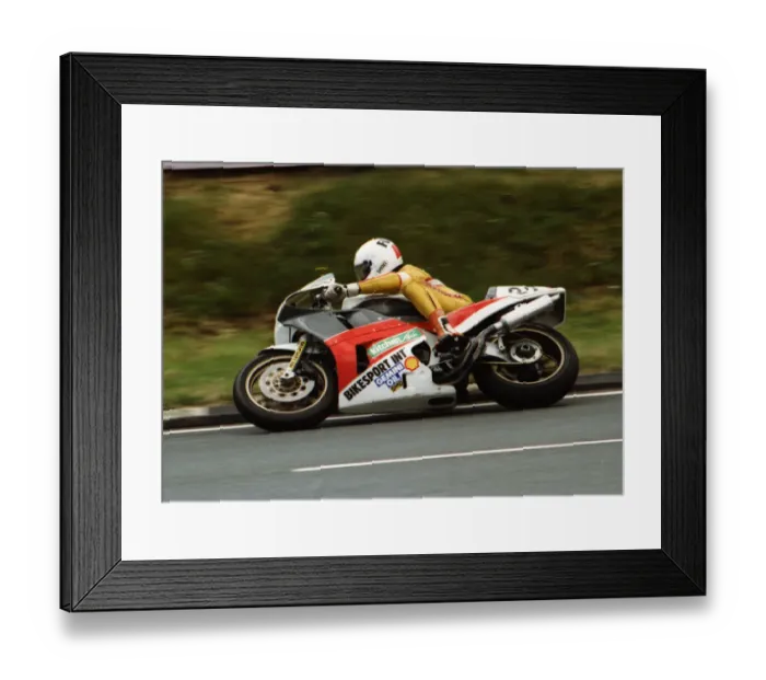 Framed Print : Graeme McGregor (Honda) 1989 Formula One TT Framed Print : Graeme McGregor (Honda) 1989 Formula One TT