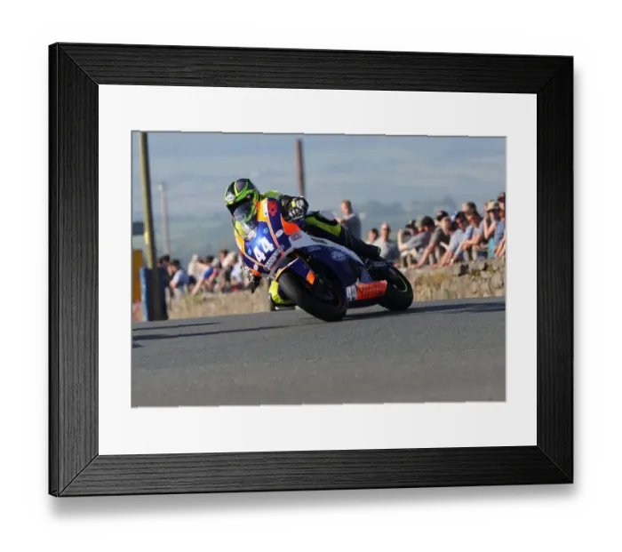 Framed Print : Rob Hodson (Triumph) 2018 Post TT Framed Print : Rob Hodson (Triumph) 2018 Post TT