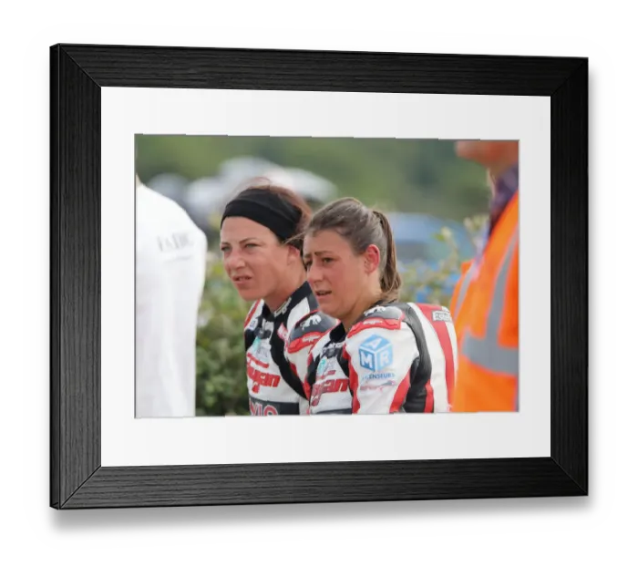 Framed Print : Estelle LeBlond & Melanie Farnier (SGR) 2018 Southern 100 Framed Print : Estelle LeBlond & Melanie Farnier (SGR) 2018 Southern 100