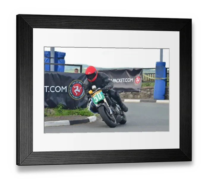 Framed Print : Steve Osborne (Yamaha) 2012 Southern 100 Framed Print : Steve Osborne (Yamaha) 2012 Southern 100