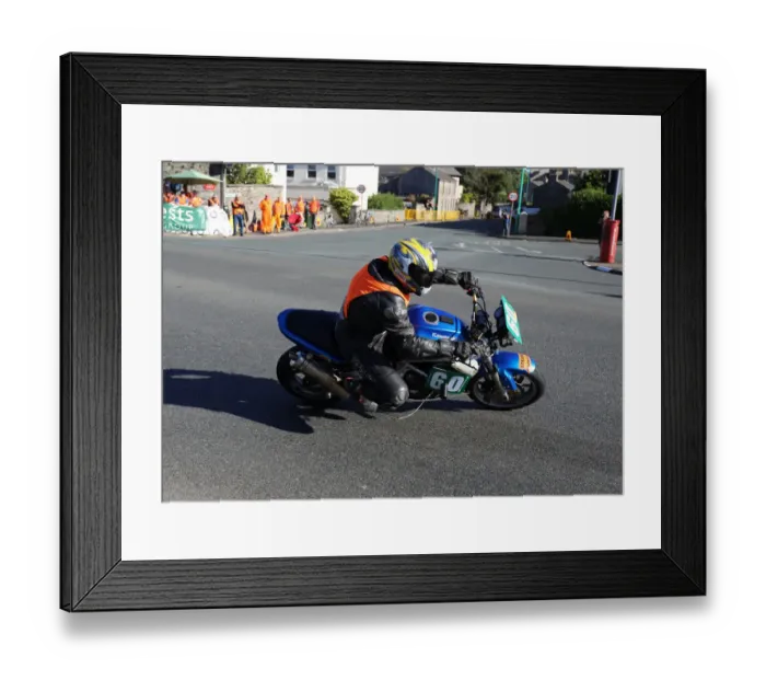 Framed Print : David Jones (Kawasaki) 2018 Southern 100 Framed Print : David Jones (Kawasaki) 2018 Southern 100
