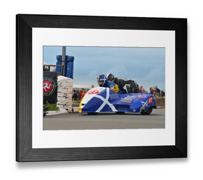 Framed Print : Alan Warden & Ernesto Acierto (AWR Yamaha) 2012 Southern 100 Framed Print : Alan Warden & Ernesto Acierto (AWR Yamaha) 2012 Southern 100