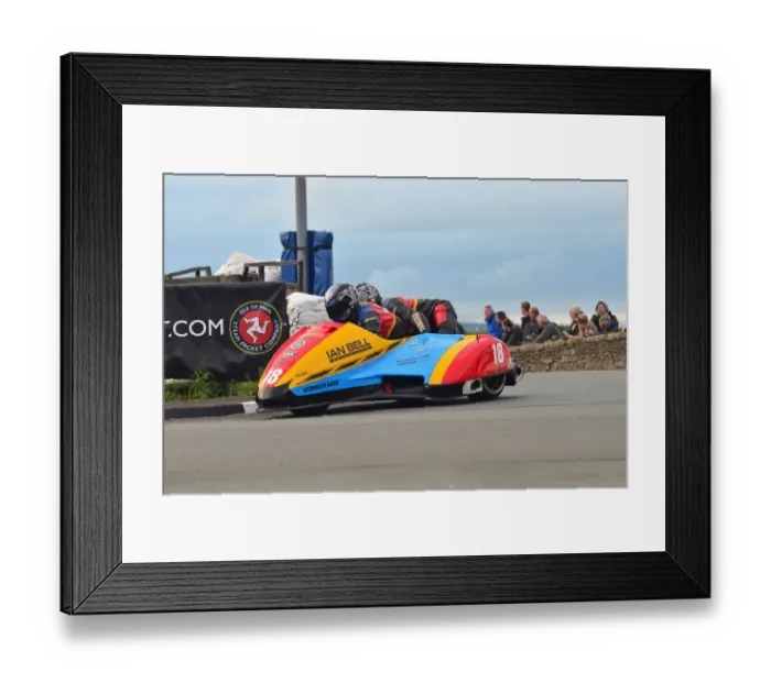 Framed Print : David Lillie & Ben Chandler (DMR Yamaha) 2012 Southern 100 Framed Print : David Lillie & Ben Chandler (DMR Yamaha) 2012 Southern 100