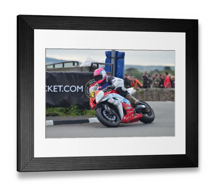 Framed Print : Paul Cranston (P & J Honda) 2012 Southern 100 Framed Print : Paul Cranston (P & J Honda) 2012 Southern 100
