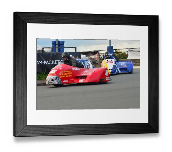 Framed Print : John Chandler & Karl Schofield (Shelbourne Yamaha) 2012 Southern 100