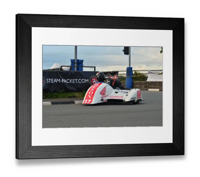 Framed Print : Michael Lines & Julie Hanks-Elliott (Ireson Honda) 2012 Southern 100 Framed Print : Michael Lines & Julie Hanks-Elliott (Ireson Honda) 2012 Southern 100