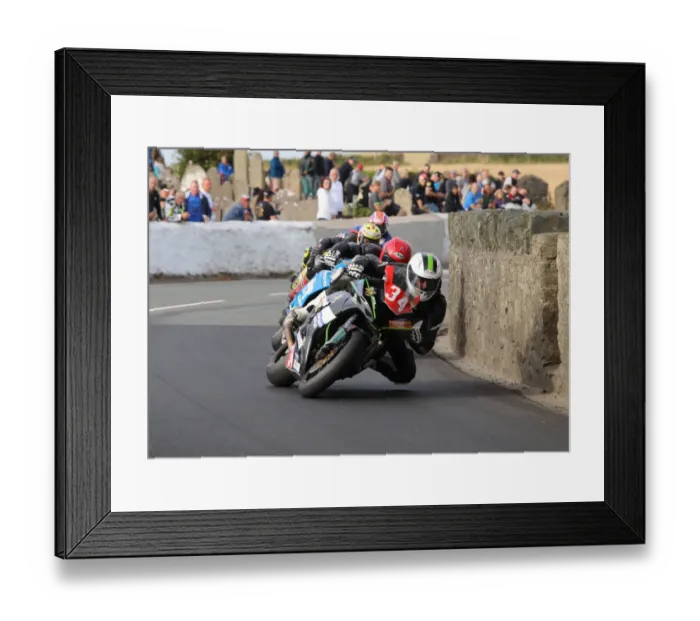 Framed Print : Barry Furber (Kawasaki) 2018 Southern 100