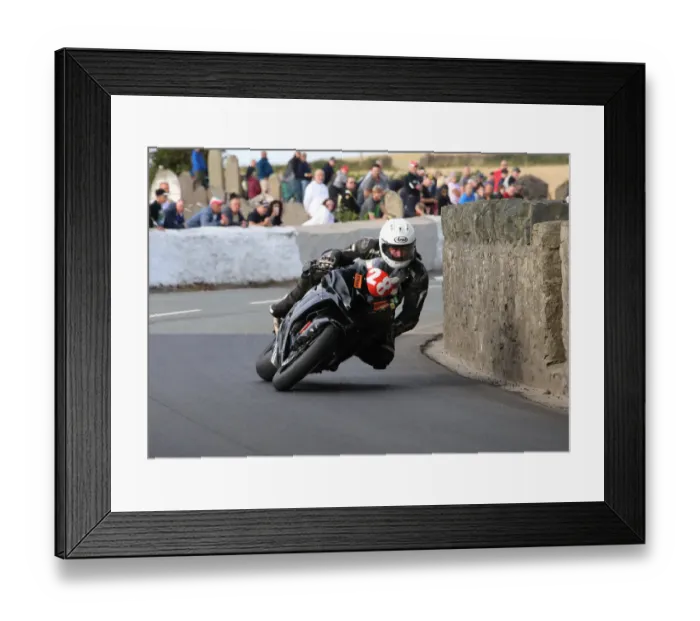 Framed Print : Paul Gartland (Kawasaki) 2018 Southern 100 Framed Print : Paul Gartland (Kawasaki) 2018 Southern 100