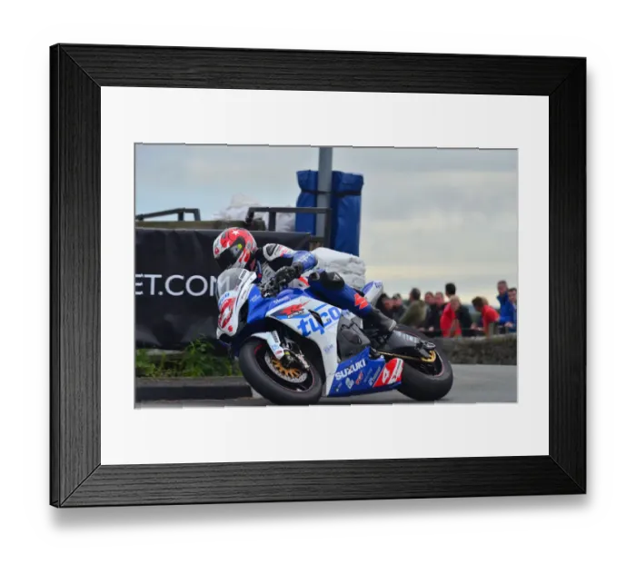 Framed Print : Conor Cummins (Tyco Suzuki) 2012 Southern 100