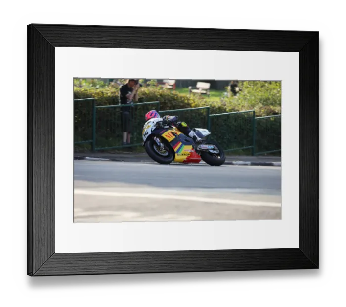 Framed Print : Davey Todd (Yamaha) Superbike Classic TT Framed Print : Davey Todd (Yamaha) Superbike Classic TT