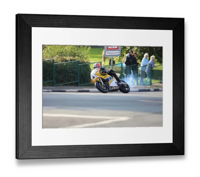 Framed Print : Michael Rutter (Yamaha) 2019 Superbike Classic TT Framed Print : Michael Rutter (Yamaha) 2019 Superbike Classic TT