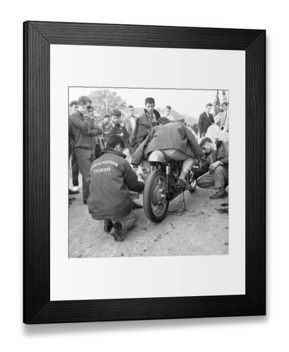 Framed Print : Nobby Clark fettles Jim Redmans Honda 6 1965 Lightweight TT Framed Print : Nobby Clark fettles Jim Redmans Honda 6 1965 Lightweight TT