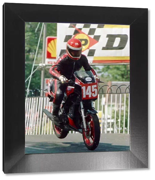 Richard Kneen (Yamaha) 1986 Production C TT
