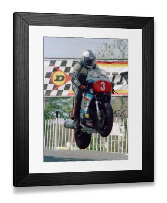 Framed Print : Nick Jefferies (Suzuki) 1986 Production A TT Framed Print : Nick Jefferies (Suzuki) 1986 Production A TT