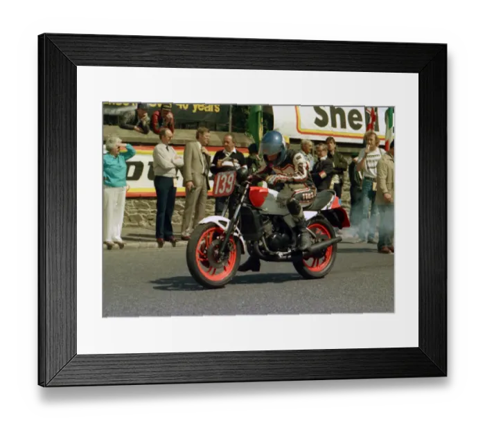 Framed Print : Sandy Berwick (Yamaha) 1986 Production C TT Framed Print : Sandy Berwick (Yamaha) 1986 Production C TT