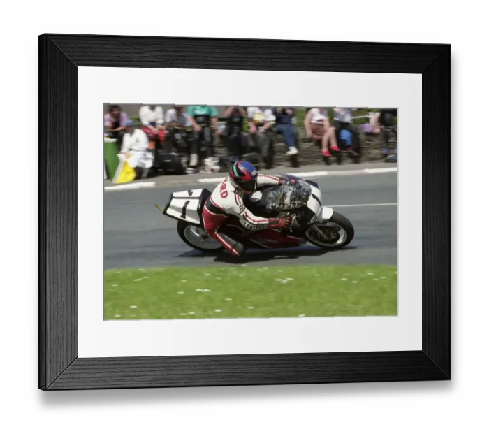 Framed Print : Steve Ward (Honda) 1993 Formula One TT Framed Print : Steve Ward (Honda) 1993 Formula One TT
