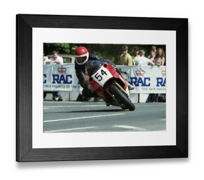 Framed Print : Roy Jeffreys (Yamaha) 1993 Senior TT Framed Print : Roy Jeffreys (Yamaha) 1993 Senior TT