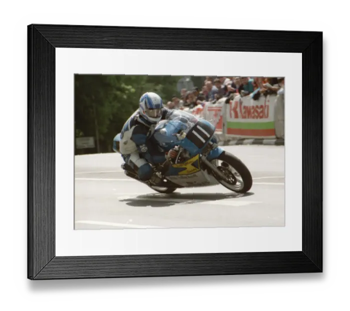 Framed Print : Gary Radcliffe (Spondon DTR Yamaha) 1994 Singles TT Framed Print : Gary Radcliffe (Spondon DTR Yamaha) 1994 Singles TT