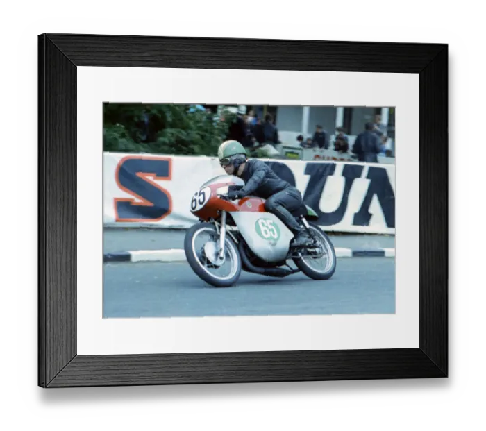 Framed Print : Les Allen (Bultaco) 1965 Lightweight TT Framed Print : Les Allen (Bultaco) 1965 Lightweight TT
