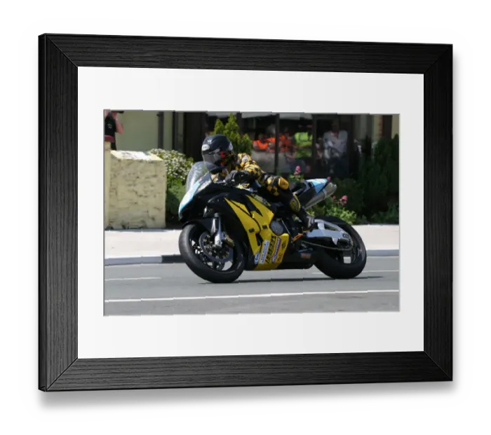 Framed Print : Anita Buxton (Honda) 2005 Senior TT Framed Print : Anita Buxton (Honda) 2005 Senior TT