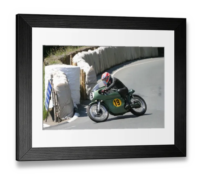 Framed Print : Keith Heckles (Norton) 2005 Classic Lap Framed Print : Keith Heckles (Norton) 2005 Classic Lap