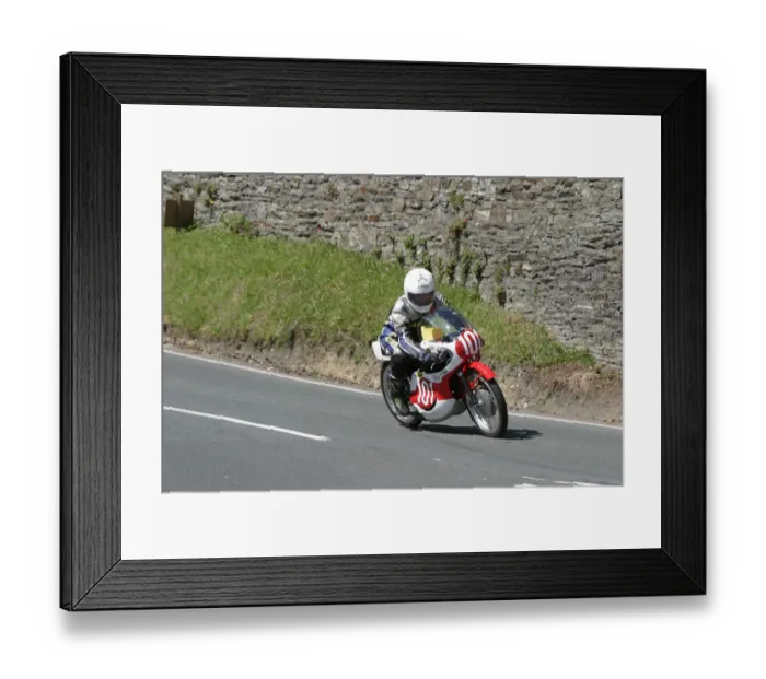 Framed Print : Junichiro Uno (Yamaha) 2005 Classic Lap Framed Print : Junichiro Uno (Yamaha) 2005 Classic Lap