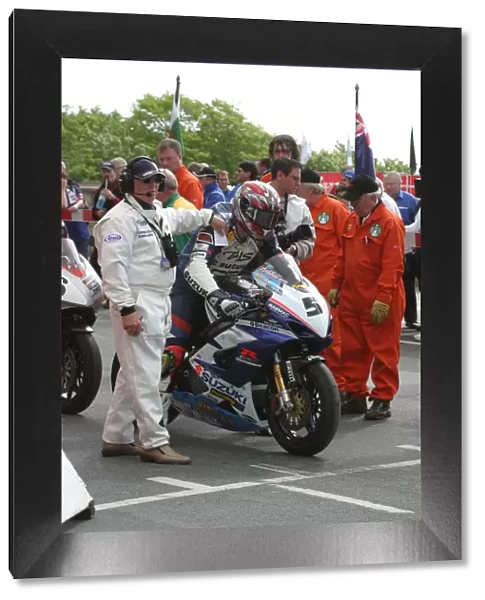 Adrian Archibald (TAS Suzuki) 2005 Senior TT