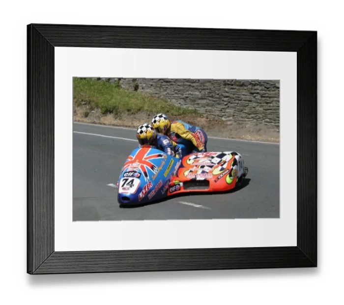 Framed Print : Rob Fisher & Mike Wynn (Baker Yamaha) 2005 Classic Lap