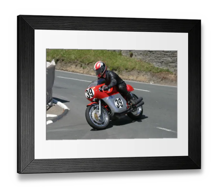 Framed Print : Ronald Mullin (MV) 2005 Classic Lap Framed Print : Ronald Mullin (MV) 2005 Classic Lap