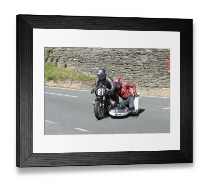 Framed Print : Wally Saunders & Chris Hollis (BMW) 2005 Classic Lap Framed Print : Wally Saunders & Chris Hollis (BMW) 2005 Classic Lap