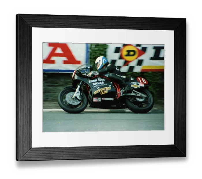 Framed Print : Sam McClements (Suzuki) 1983 Formula One TT Framed Print : Sam McClements (Suzuki) 1983 Formula One TT