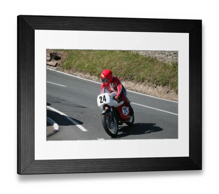 Framed Print : Barry Smith (Thompson Suzuki) 2007 Parade Lap Framed Print : Barry Smith (Thompson Suzuki) 2007 Parade Lap