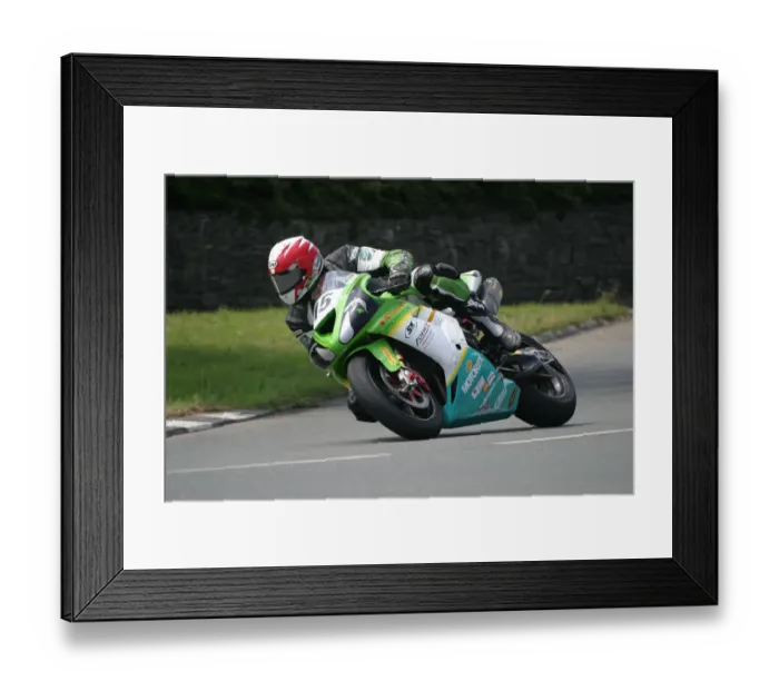 Framed Print : Gary Carswell (Kawasaki) 2007 Superbike TT Framed Print : Gary Carswell (Kawasaki) 2007 Superbike TT